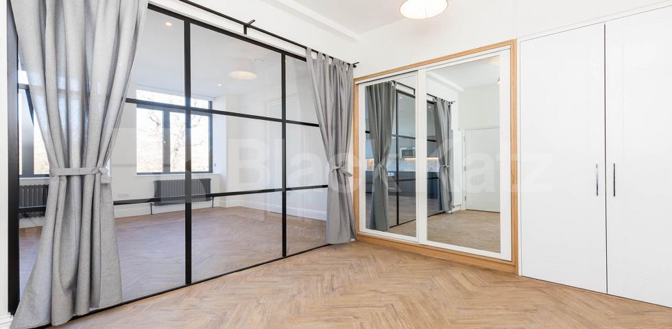 Modern and spacious 1 bedroom over looking Finsbury Park Seven Sisters Road, FINSBURY PARK